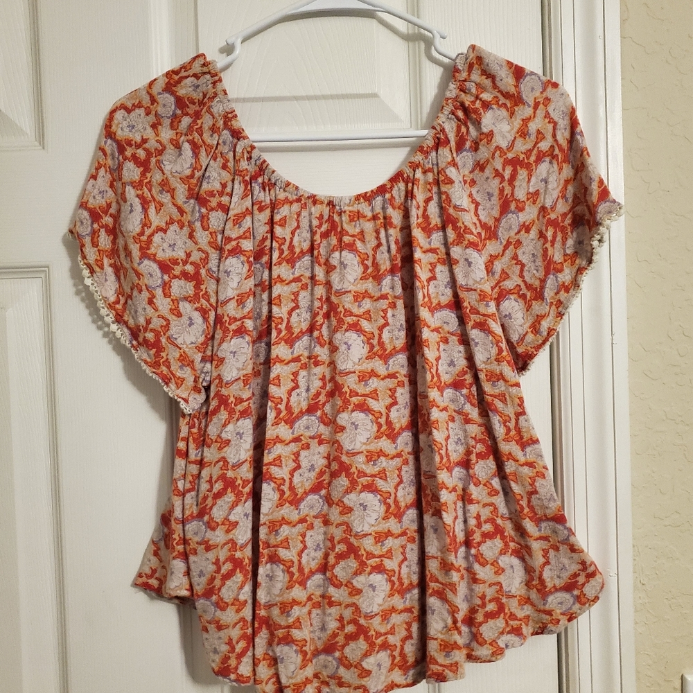 Forever 21 floral print blouse Size M